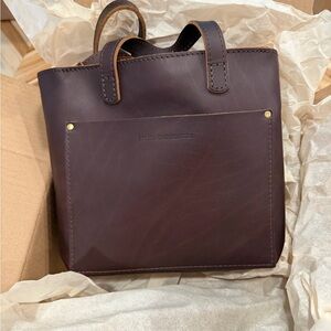 Portland Leather Zippered Mini Crossover Tote in Grizzly BNNU